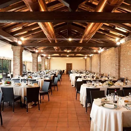 Hotel Tenuta Vecchio Castagno Moransengo