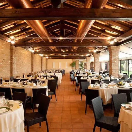 Hotel Tenuta Vecchio Castagno 3*