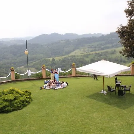 Tenuta Vecchio Castagno 3* Moransengo